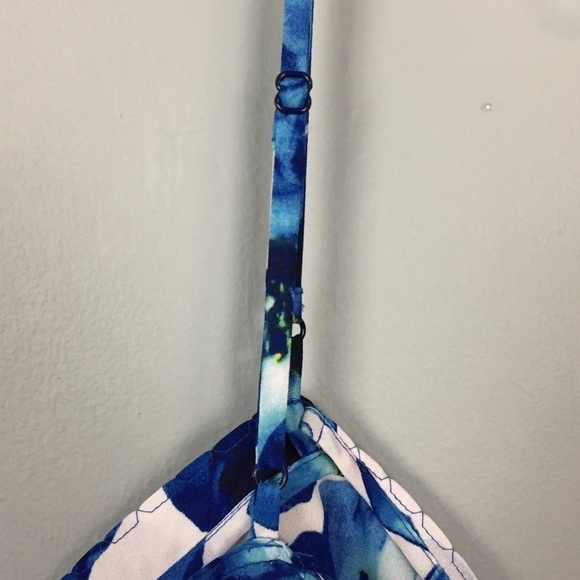 VIOLET + Claire Blue Floral Ruffle Trim Tank Top - Picture 10 of 16